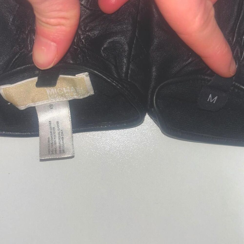 Michael-Kors Women's Black Quilted Leather Gloves - Picture 8 of 8